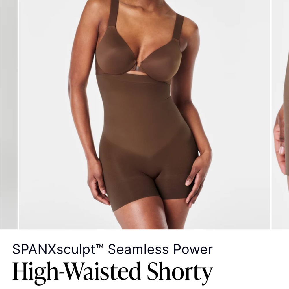 SPANX SPANXsculpt Seamless Power Short - Picture 3 of 4